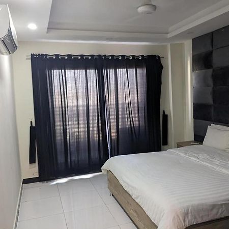 Lavish Hotel Rawalpindi Exterior photo